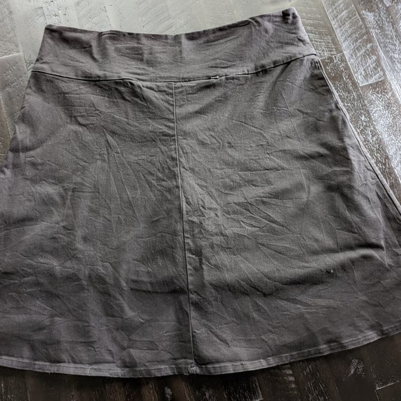 Classic Black Women's Skirt - Picture 5 of 7